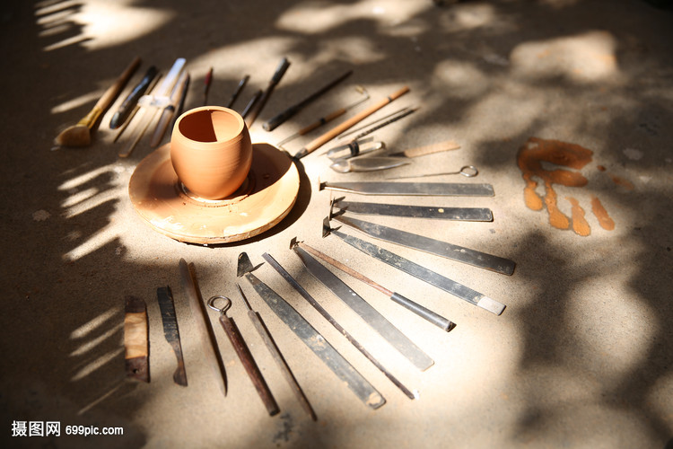 陶瓷制作的古老藝術與現代化工藝